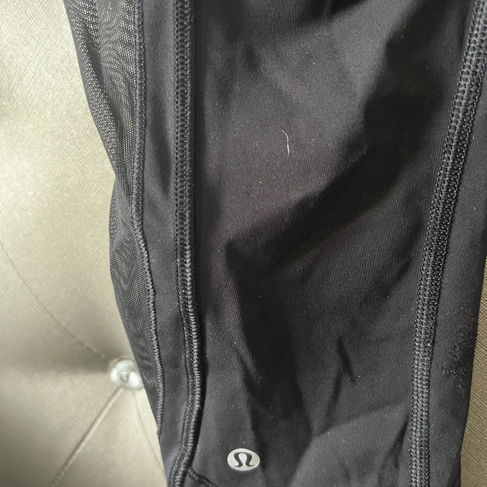 Lululemon Black Athletic Capri Leggings with Mesh Panels - Picture 4 of 5